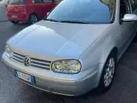 Usata VW Golf IV 105 CV (77 kW) 2003 Argento Berlina