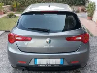 Usata Alfa Romeo Giulietta Distinctive 105 CV (77 kW) 2014 Grigio Utilitaria