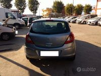 Usata Opel Corsa Cosmo 95 CV (69 kW) 2011 Grigio Berlina