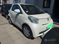 Usata Toyota iQ 98 CV (72 kW) 2010 Bianco Utilitaria
