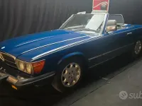 Usata Mercedes SL380 204 CV (150 kW) 1983 Blu Cabrio