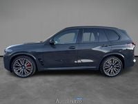 Nuova BMW X5 M Sport 530 CV (389 kW) 2026 Grigio scuro SUV