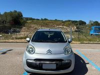 Usado Citroën C1 54 CV (39 kW) 2006 Gris Utilitario