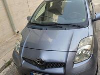 Usata Toyota Yaris 2010 Grigio Utilitaria