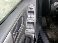 Usata VW Golf VI 105 CV (77 kW) 2011 Nero Utilitaria