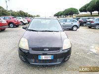 Usata Ford Fiesta Titanium 75 CV (55 kW) 2007 Nero Utilitaria
