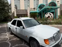 Usata Mercedes E200 1990 Bianco Berlina