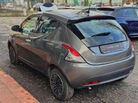 Usata Lancia Ypsilon Silver 69 CV (50 kW) 2024 Grigio Utilitaria