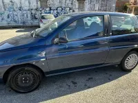 Usata Lancia Ypsilon 80 CV (58 kW) 2002 Bluazzurro Utilitaria