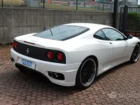 Usata Ferrari 360 400 CV (294 kW) 2001 Bianco Coupé