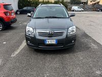 Usata Toyota Avensis 2007 Marrone Station wagon