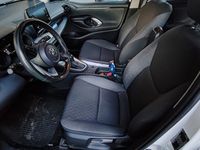 Usata Toyota Yaris Hybrid Trend 105 CV (77 kW) 2021 Bianco Utilitaria