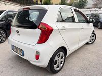 Begagnad Kia Picanto 68 HK (50 kW) 2013 Vit Halvkombi