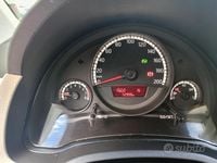 Usata VW up! 2015 Rosso Utilitaria