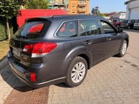 Usata Subaru Outback 150 CV (110 kW) 2012 Grigio Station wagon