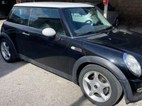 Usata Mini Cooper 116 CV (85 kW) 2002 Nero Utilitaria