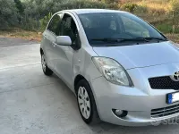 Usata Toyota Yaris 65 CV (47 kW) 2007 Grigio Utilitaria