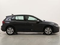 Brugt VW Golf VIII Life 131 HK (96 kW) 2021 Grå Sedan