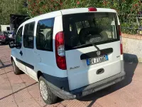Usata Fiat Doblò Active 103 CV (75 kW) 2009 Bianco Monovolume