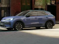 Nuova VW T-Roc Life 115 CV (84 kW) 2026 Celestial blue metallizzato nero SUV