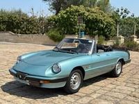 Usata Alfa Romeo Spider 103 CV (75 kW) 1983 Verde Cabrio