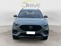 Usata MG ZS Luxury 106 CV (77 kW) 2024 Argento SUV