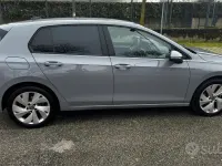 Usata VW Golf VIII 150 CV (110 kW) 2020 Berlina