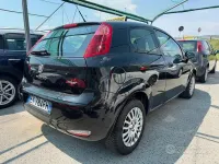 Usata Fiat Grande Punto Dynamic 65 CV (47 kW) 2014 Nero Utilitaria