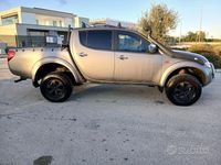 Usata Mitsubishi L200 Invite 136 CV (100 kW) 2006 Grigio Pick-up