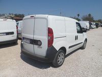 Usata Fiat Doblò 105 CV (77 kW) 2021 Bianco Monovolume