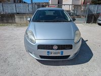 Usata Fiat Punto 90 CV (66 kW) 2008 Grigio Utilitaria