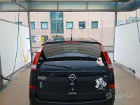 Usata Opel Meriva Cosmo 105 CV (77 kW) 2006 Nero Monovolume