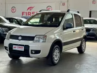 Usata Fiat Panda 4x4 69 CV (50 kW) 2011 Bianco Utilitaria