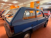 Usata Fiat 750 34 CV (25 kW) 1989 Blu Berlina