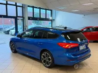 Usata Ford Focus ST-Line 150 CV (110 kW) 2018 Blu Station wagon
