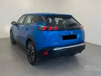 Usata Peugeot 2008 Active 110 CV (80 kW) 2021 Blu SUV