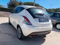 Usata Lancia Ypsilon 2014 Bianco Utilitaria