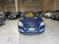 Usata Opel Astra Club 105 CV (77 kW) 2005 Blu Station wagon