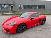 Usata Porsche 718 Cayman 299 CV (219 kW) 2019 Rosso Coupé