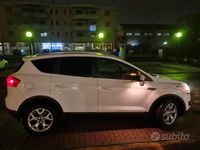 Usata Ford Kuga 140 CV (102 kW) 2011 Bianco SUV