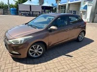 Usata Hyundai i20 Style 84 CV (61 kW) 2016 Bronzo Utilitaria