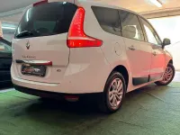 Usata Renault Scénic III 110 CV (80 kW) 2014 Bianco Utilitaria