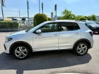 Usata VW T-Cross R-line 116 CV (85 kW) 2024 Argento SUV