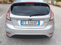 Usata Ford Fiesta 75 CV (55 kW) 2016 Grigio Utilitaria