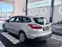 Usata Ford Focus 115 CV (84 kW) 2012 Grigio Station wagon