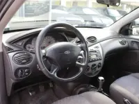 Usata Ford Focus Ghia 101 CV (74 kW) 2001 Argento Station wagon