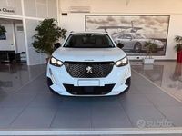 Usata Peugeot 2008 Allure 130 CV (95 kW) 2022 Bianco SUV