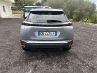 Usata Peugeot 2008 GT 131 CV (96 kW) 2023 Grigio SUV