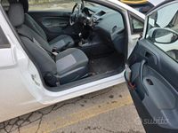 Usata Ford Fiesta 53 CV (38 kW) 2009 Bianco Utilitaria