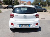 Usata Hyundai i10 67 CV (49 kW) 2014 Bianco Utilitaria